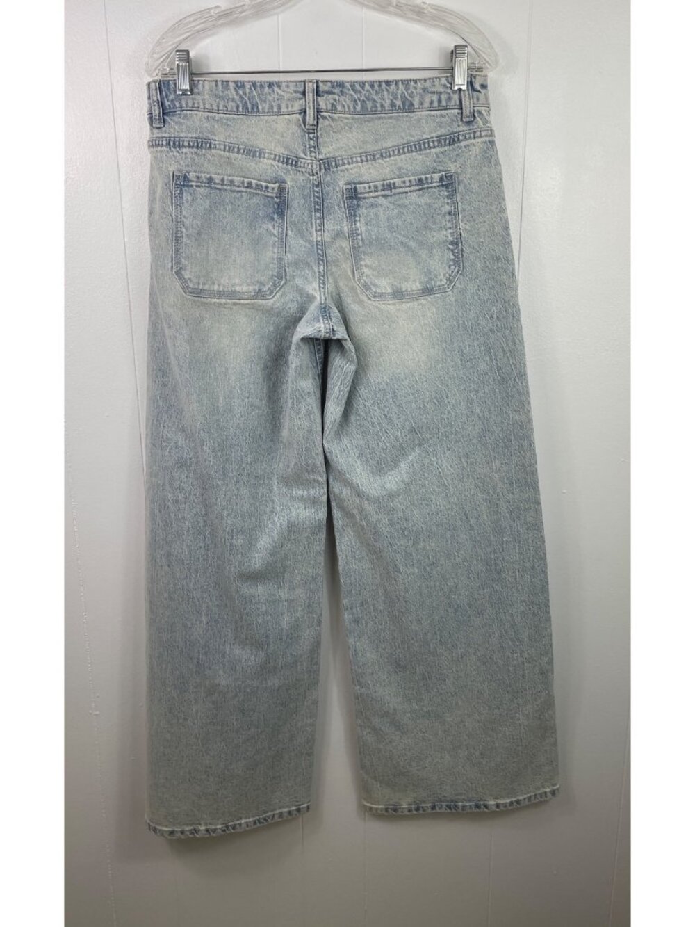 No Boundaries Womens Size 8 Low-Rise Extra Baggy Jeans Light Acid Wash Denim - Picture 2 of 9